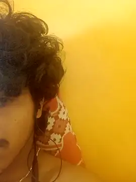 CosmicEmuu online show from 03-28-26, 11:21