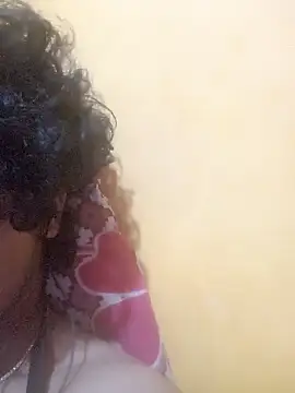 CosmicEmuu online show from 03-29-26, 07:36