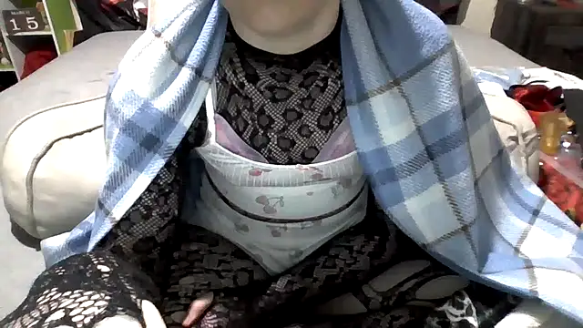 AverageRose online show from 03-16-25, 11:49