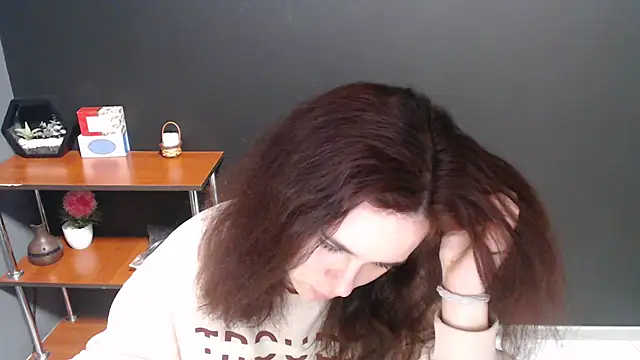 mini girly online show from 01-31-25, 07:29