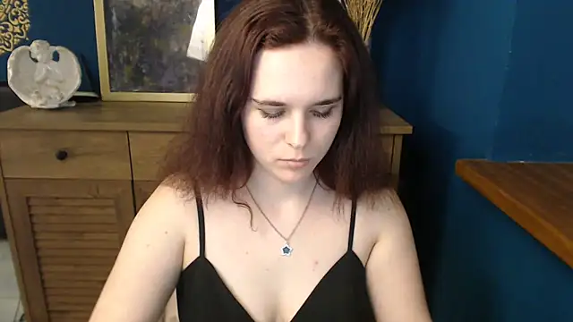 mini girly online show from 01-31-25, 01:34