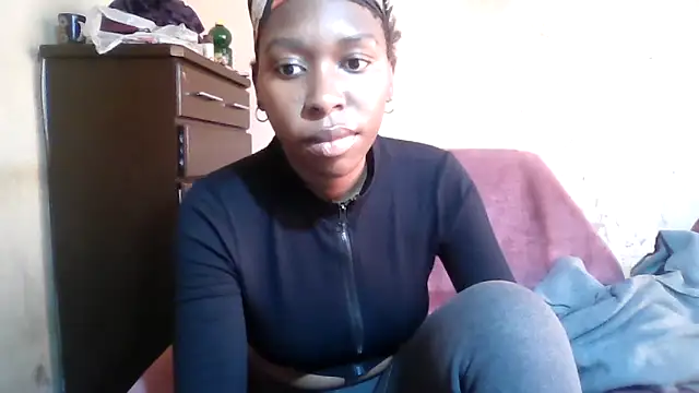 Hotdaily04 online show from 09-21-25, 07:54