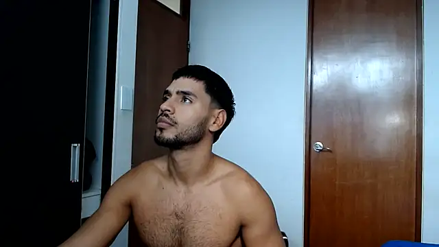 Snapshot of HOTLATINO2025 chatting on 05-26-26, 04:47 HOTLATINO2025 online show from 05-26-26, 04:47