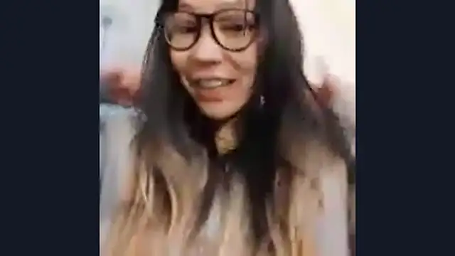 Snapshot of LoveFoxyQueen chatting on 03-18-26, 11:13 LoveFoxyQueen online show from 03-18-26, 11:13