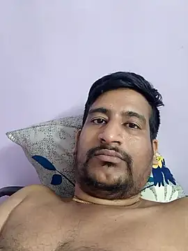 Snapshot of honeyrose765 chatting on 10-18-25, 10:32 honeyrose765 online show from 10-18-25, 10:32