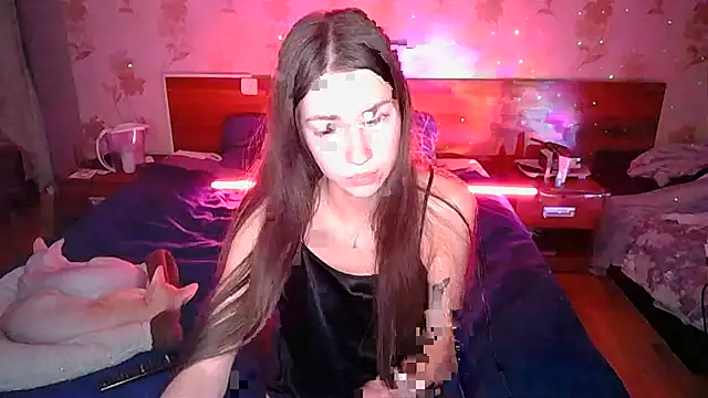 NicoleCaramel online show from 11-16-25, 04:01