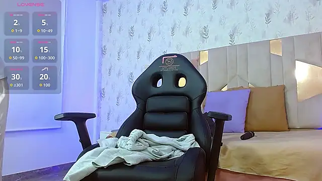 Axel tay online show from 10-04-25, 03:37