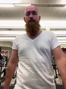 Snapshot of 32XRedBeard chatting on 01-15-25, 03:39 32XRedBeard online show from 01-15-25, 03:39