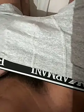 Snapshot of mdnn77 chatting on 02-20-25, 05:29 mdnn77 online show from 02-20-25, 05:29