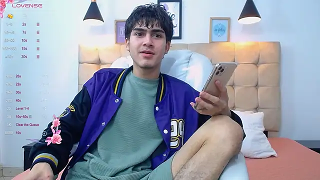 Tommy18   online show from 02-09-25, 06:54