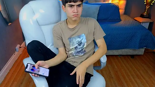 Tommy18   online show from 03-18-25, 10:46