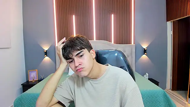 Tommy18   online show from 09-10-25, 03:17