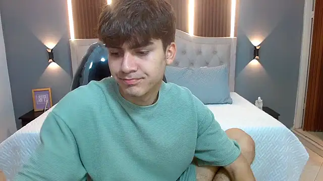 Tommy18   online show from 09-26-25, 03:32