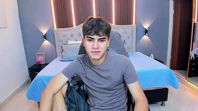 Tommy18   online show from 02-26-26, 03:27