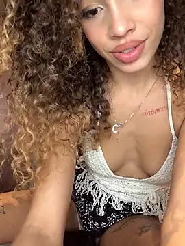 Snapshot of __KAMI__ chatting on 02-12-25, 09:11 KAMI online show from 02-12-25, 09:11