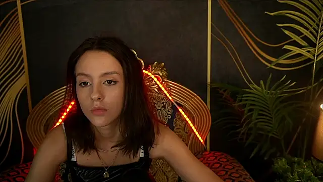 AnnaElys online show from 02-05-25, 01:11