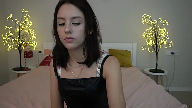 AnnaElys online show from 02-06-25, 11:32