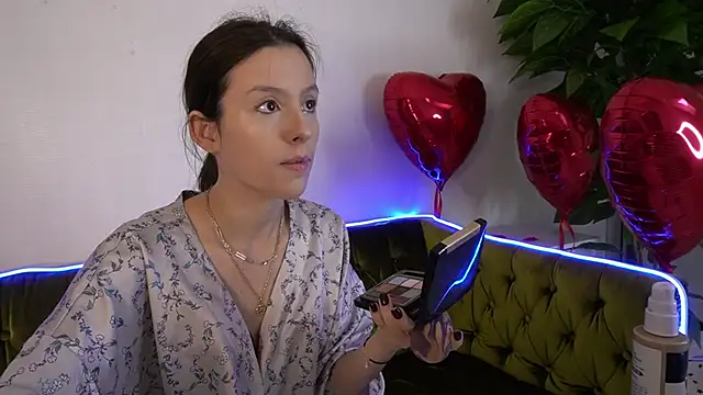 AnnaElys online show from 02-12-25, 07:13