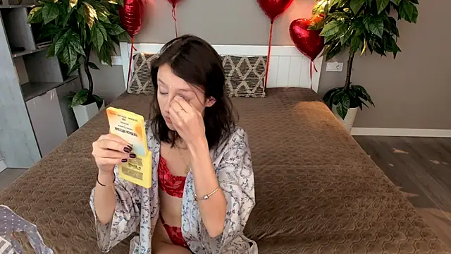 AnnaElys online show from 02-14-25, 08:42