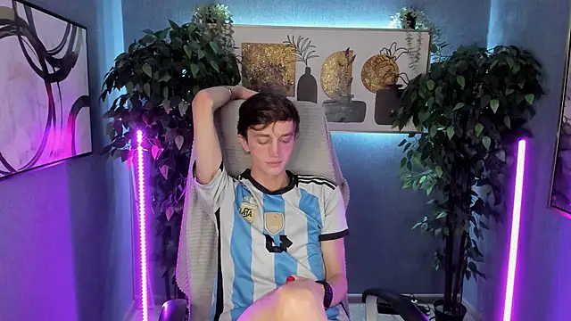 Snapshot of John_Weasley chatting on 11-01-25, 02:52 John Weasley online show from 11-01-25, 02:52