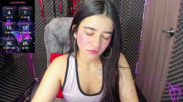 lilihot  online show from 09-25-25, 02:43