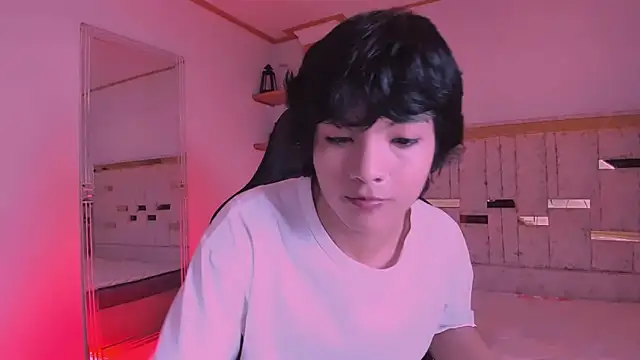 AllanYong18 online show from 03-13-25, 09:54