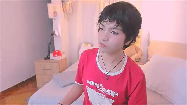 AllanYong18 online show from 02-06-26, 09:34