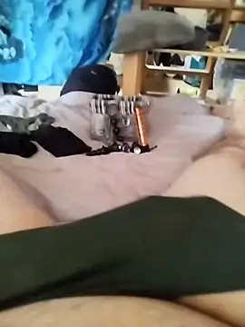 Snapshot of ludov17 chatting on 02-14-26, 03:20 ludov17 online show from 02-14-26, 03:20