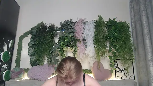 scyrim2 online show from 03-19-25, 06:57