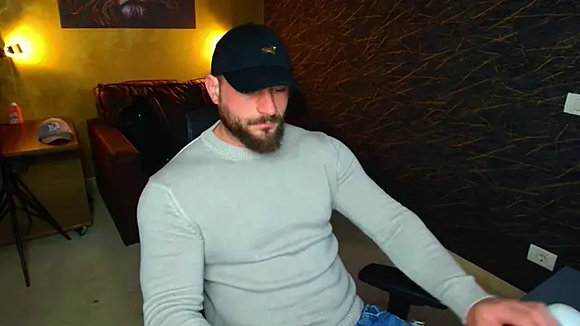 Snapshot of AdamJamesonn chatting on 05-01-26, 05:12 AdamJamesonn online show from 05-01-26, 05:12