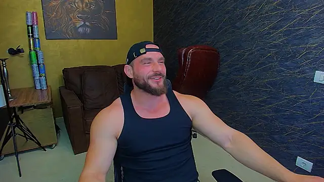 Snapshot of AdamJamesonn chatting on 05-28-26, 04:54 AdamJamesonn online show from 05-28-26, 04:54