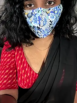 Snapshot of ArathyNambyarMallu chatting on 11-11-25, 09:31 ArathyNambyarMallu online show from 11-11-25, 09:31