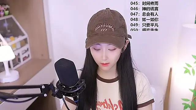 Snapshot of Muzi-sing chatting on 05-25-26, 10:21 Muzi-sing online show from 05-25-26, 10:21