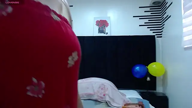 Snapshot of VickyBoobss chatting on 10-16-25, 07:59 VickyBoobss online show from 10-16-25, 07:59