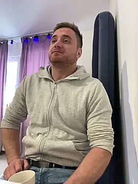 Snapshot of viamen chatting on 01-09-25, 09:06 viamen online show from 01-09-25, 09:06