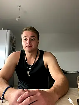 Snapshot of viamen chatting on 09-12-25, 06:08 viamen online show from 09-12-25, 06:08