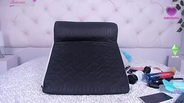 Snapshot of kathy_bakerr chatting on 02-09-25, 01:56 kathy bakerr online show from 02-09-25, 01:56