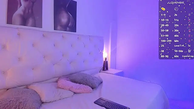 Snapshot of kathy_bakerr chatting on 10-14-25, 01:01 kathy bakerr online show from 10-14-25, 01:01