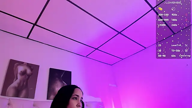 Snapshot of kathy_bakerr chatting on 10-23-25, 01:32 kathy bakerr online show from 10-23-25, 01:32