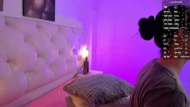 Snapshot of kathy_bakerr chatting on 11-17-25, 01:28 kathy bakerr online show from 11-17-25, 01:28