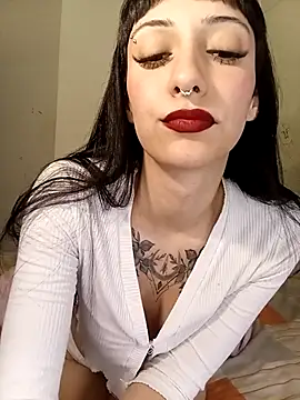 Chanell 19 ok online show from 11-07-25, 01:05