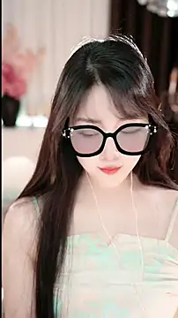 WenBao-Bao online show from 04-05-26, 07:49