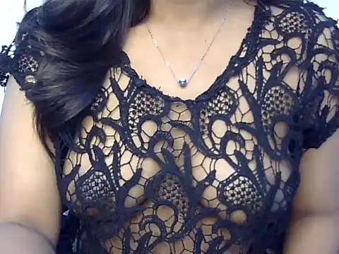 Snapshot of Niyaa77 chatting on 02-06-25, 06:46 Niyaa77 online show from 02-06-25, 06:46