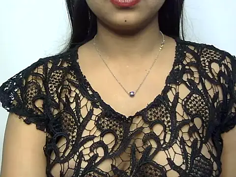 Snapshot of Niyaa77 chatting on 02-15-25, 02:58 Niyaa77 online show from 02-15-25, 02:58