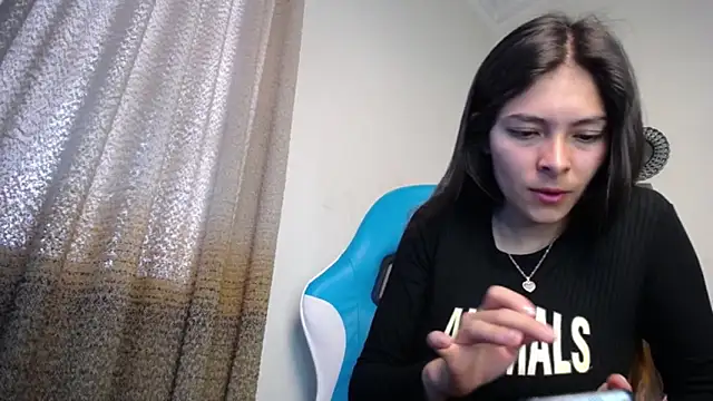 Aleska Miami online show from 11-04-25, 02:16