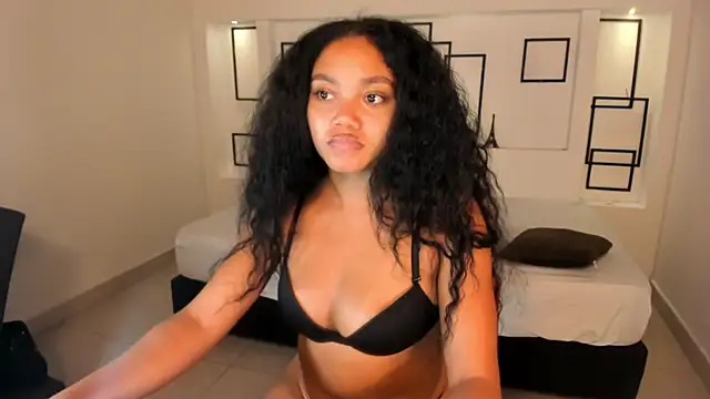 Snapshot of JasmineRose7 chatting on 02-23-25, 02:35 JasmineRose7 online show from 02-23-25, 02:35