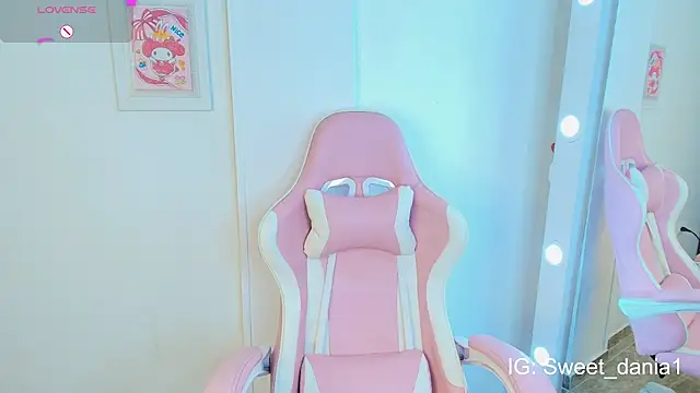 Snapshot of sweet_dania_ chatting on 03-11-25, 03:59 sweet dania online show from 03-11-25, 03:59