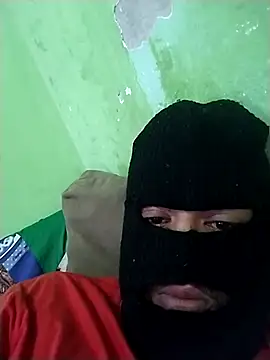 Snapshot of safado0027 chatting on 10-06-25, 03:53 safado0027 online show from 10-06-25, 03:53