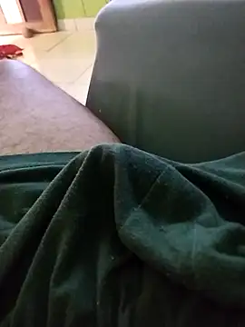 Snapshot of safado0027 chatting on 11-11-25, 03:34 safado0027 online show from 11-11-25, 03:34