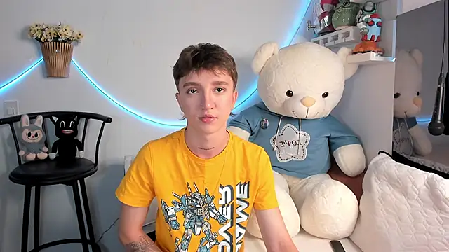 Snapshot of jeremy_salvatore chatting on 03-18-26, 12:03 jeremy salvatore online show from 03-18-26, 12:03